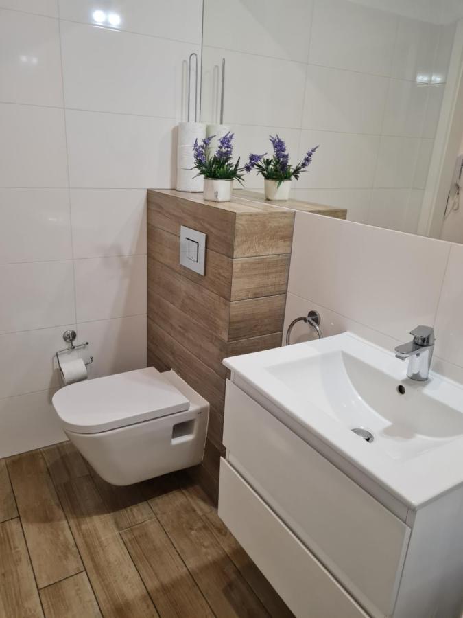 Apartamentyprzymorzu Apartament Z Basenem I Bawialnia Kołobrzeg Exteriör bild